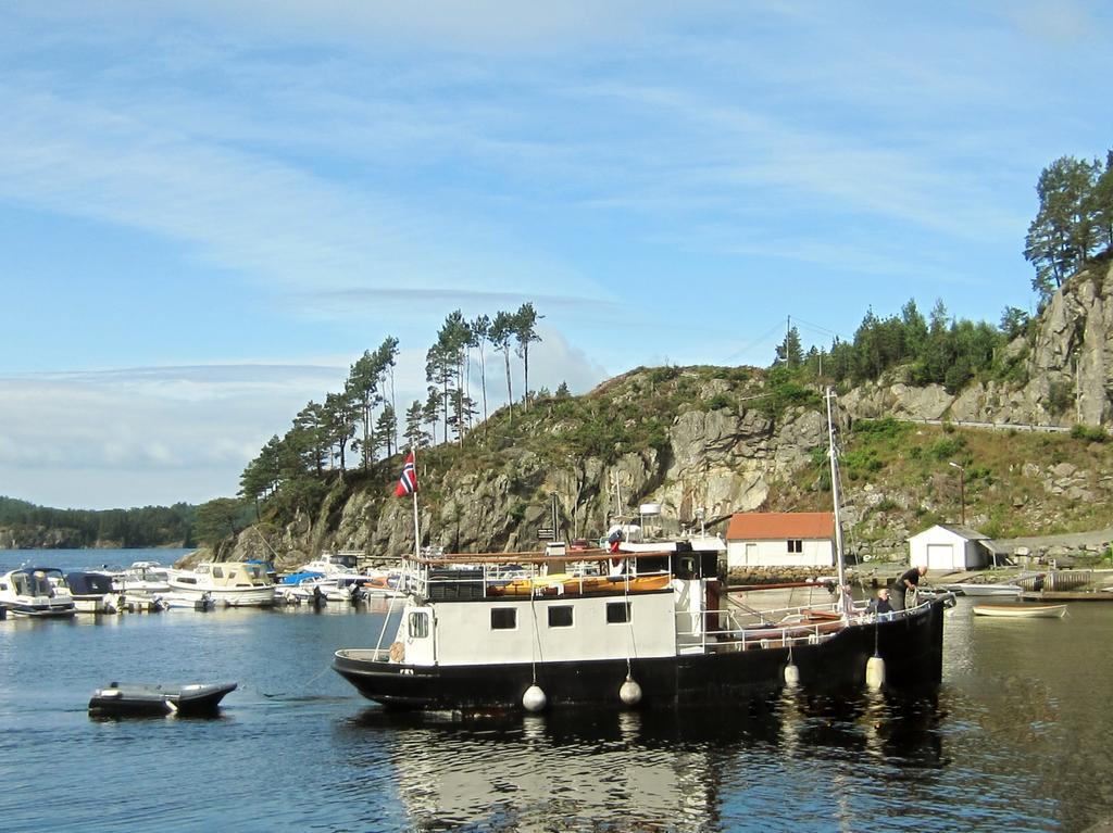 Tysnes Sjo Og Fritid Aparthotel Uggdal Bagian luar foto